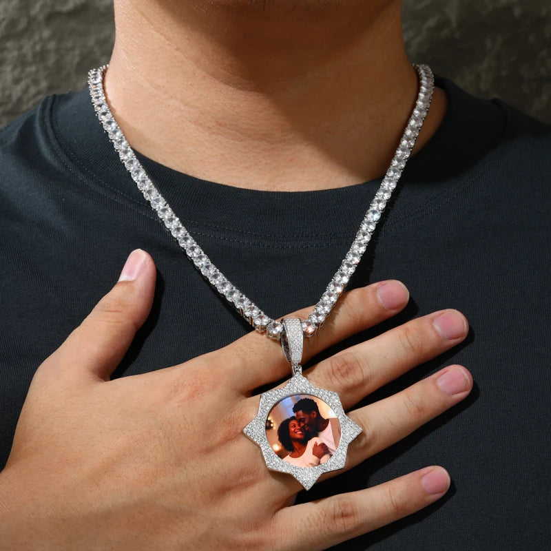 Luxe Star Moissanite Picture Pendant