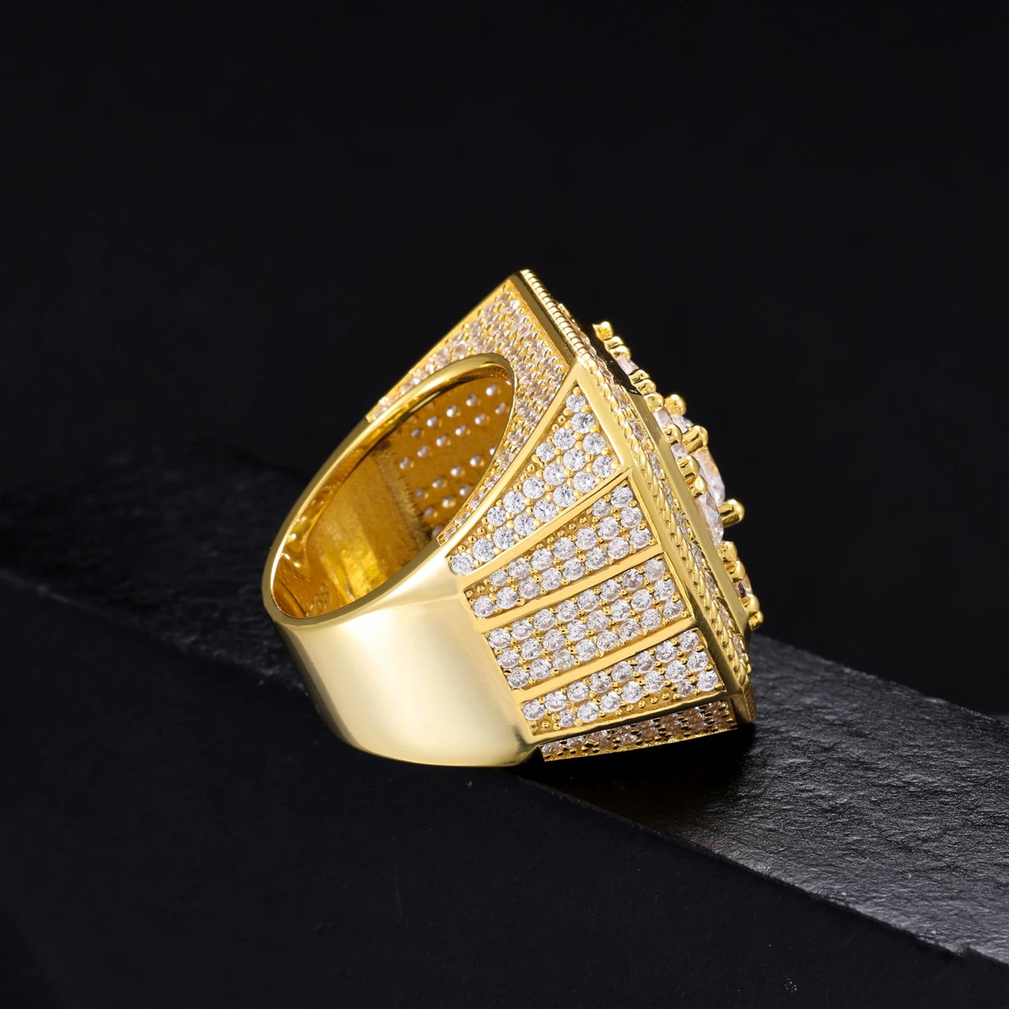 VVS Icy Square Ring