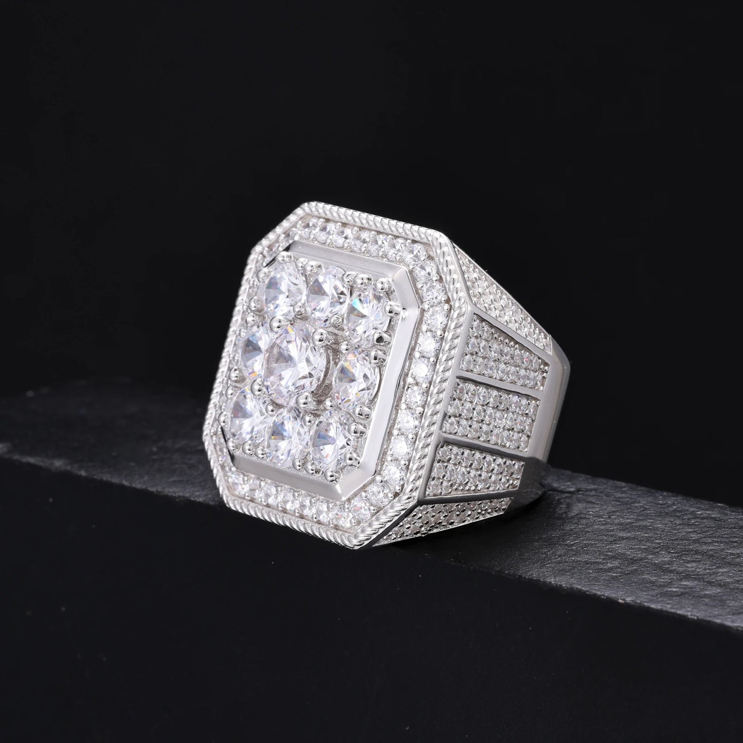 VVS Icy Square Ring