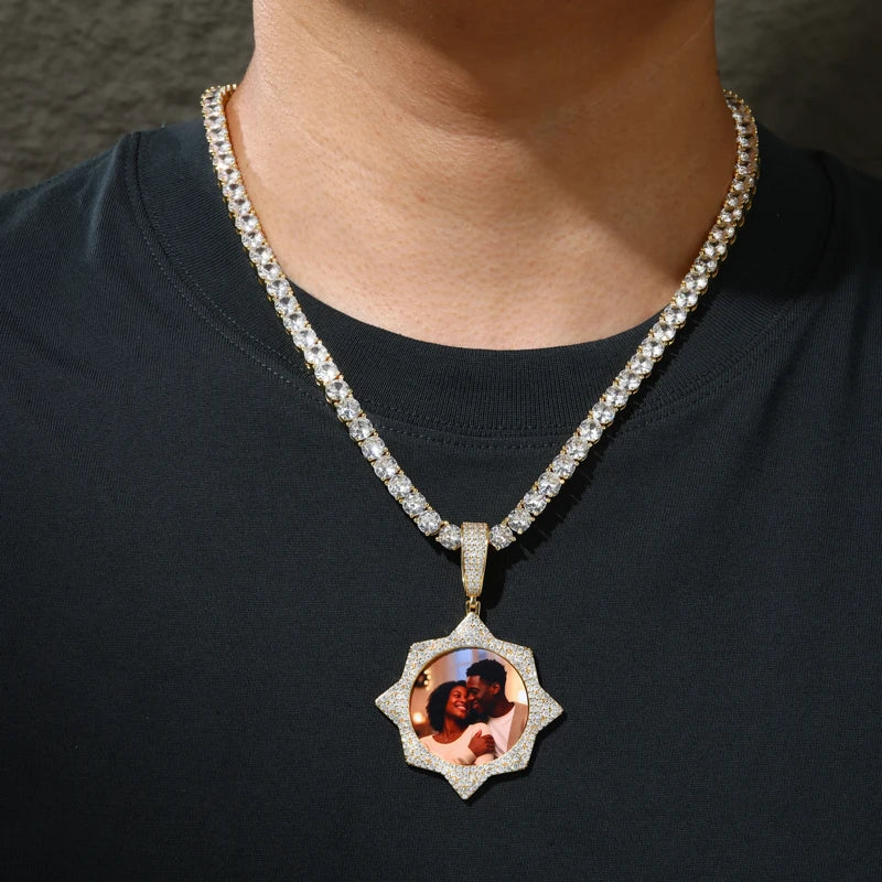 Luxe Star Moissanite Picture Pendant