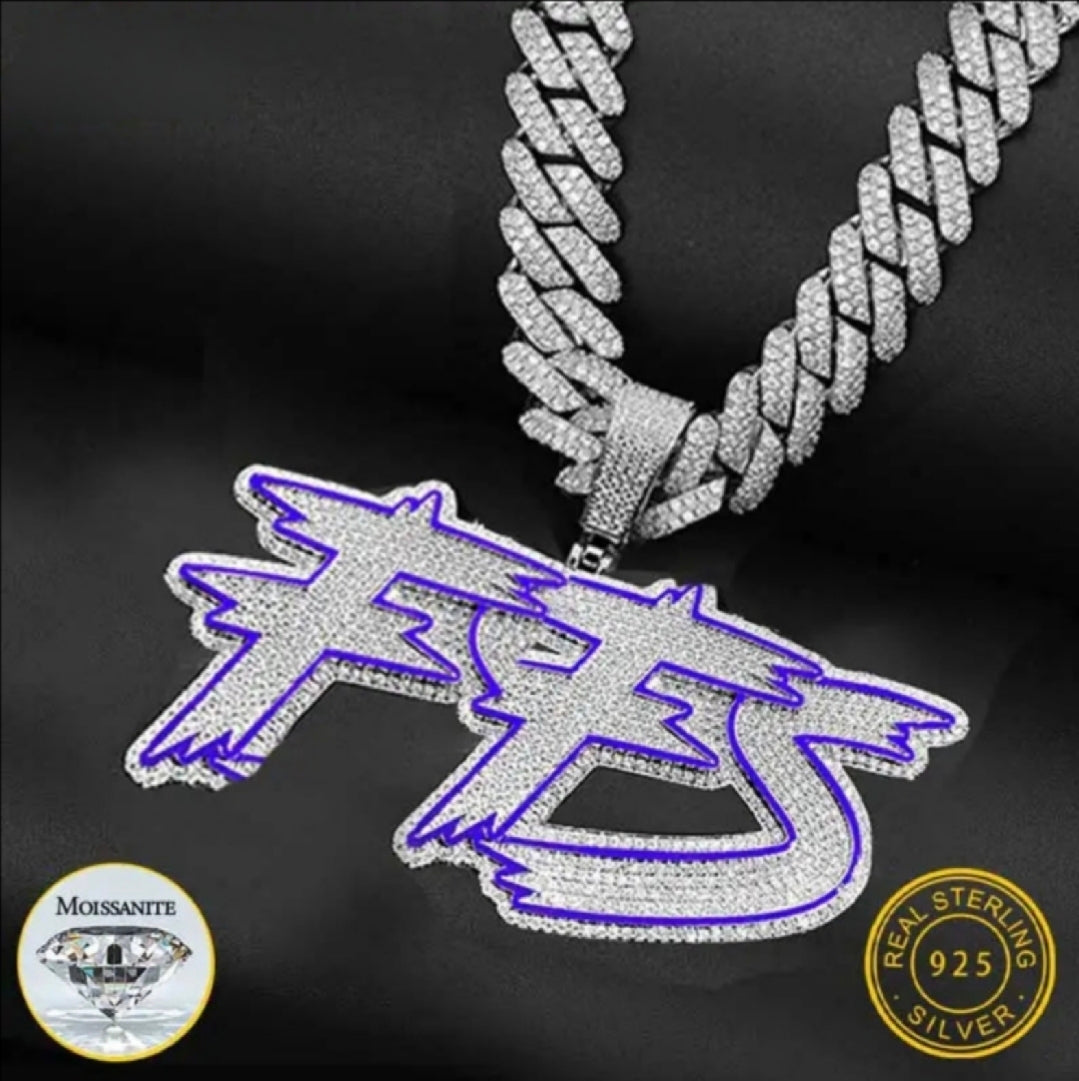 VVS Flashy Custom Name Letter Pendant